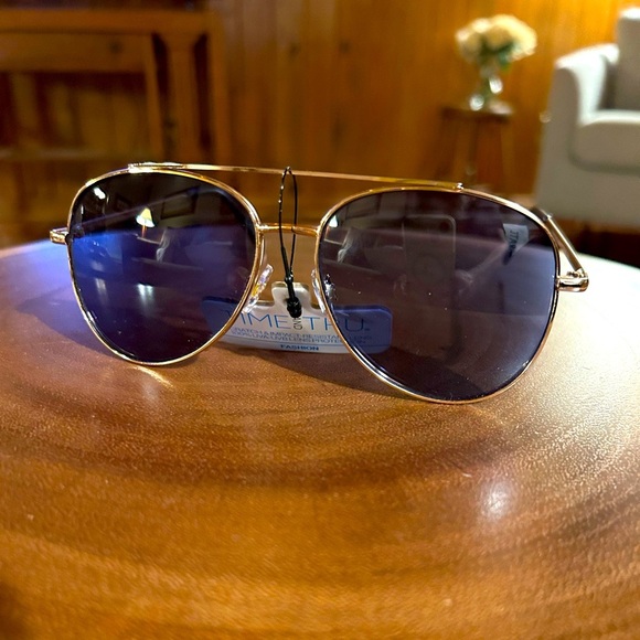 Aviator Time & Tru 100% UVA & UVB Protection, sunglasses, 🕶️ eyewear, vacay - Picture 1 of 5